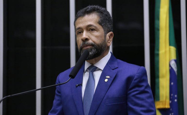 Comissão aprova inclusão dos catadores de caranguejo no seguro-defeso comissao-aprova-inclusao-dos-catadores-de-caranguejo-no-seguro-defeso