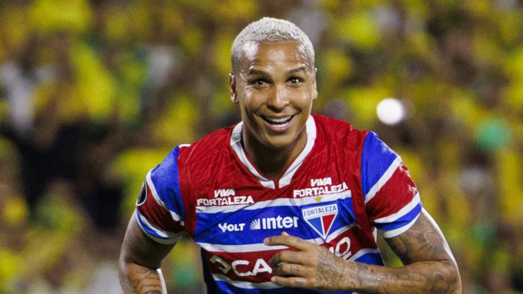 Deyverson acerta rescisão com o Fortaleza; custos eram de R$ 800 mil deyverson-acerta-rescisao-com-o-fortaleza;-custos-eram-de-r$-800-mil