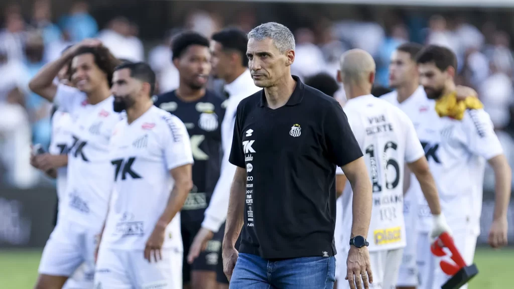 Vojvoda paga preço de escolhas e terá clássicos ‘tira-teima’ por equilíbrio vojvoda-paga-preco-de-escolhas-e-tera-classicos-‘tira-teima’-por-equilibrio