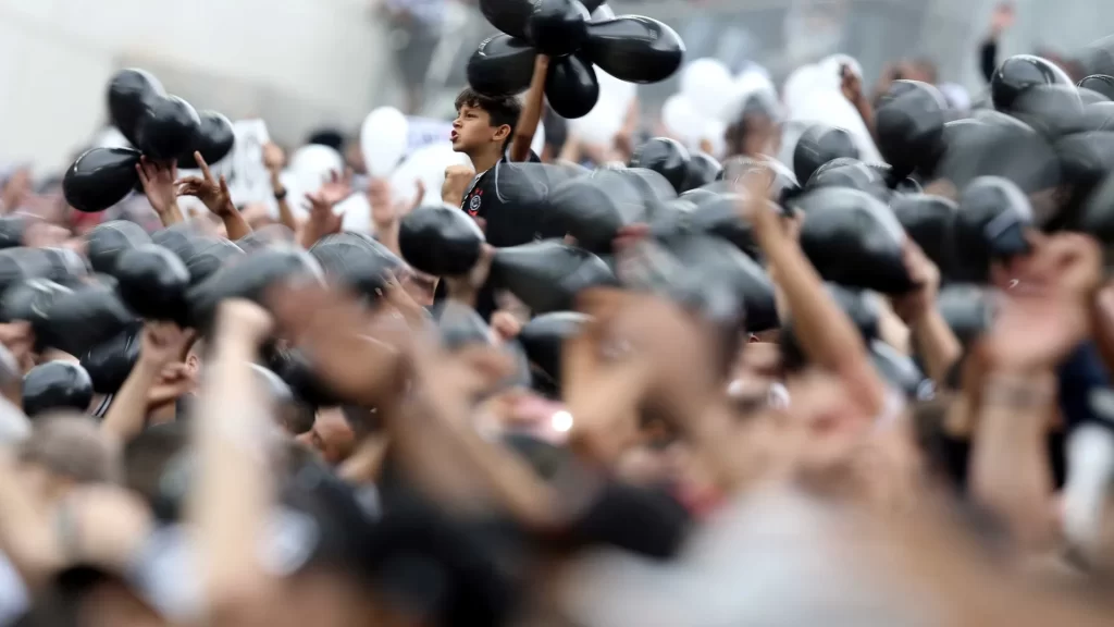 Torcidas de Corinthians e Flamengo romperam aliança com avanço da violência torcidas-de-corinthians-e-flamengo-romperam-alianca-com-avanco-da-violencia