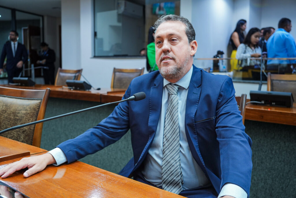 Deputado Dr. Danilo Alencar reforça trabalho próximo ao povo em primeira sessão de 2026, na Aleto deputado-dr.-danilo-alencar-reforca-trabalho-proximo-ao-povo-em-primeira-sessao-de-2026,-na-aleto