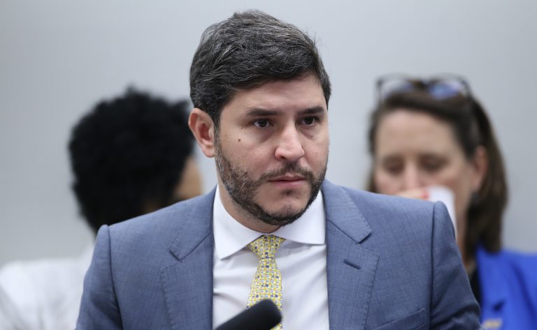 Projeto cria programa nacional para financiar casas-abrigo para mulheres vítimas de violência projeto-cria-programa-nacional-para-financiar-casas-abrigo-para-mulheres-vitimas-de-violencia
