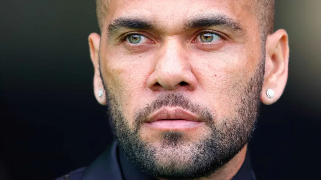 justica-bloqueia-r$-7,7-milhoes-de-dani-alves-em-acao-ligada-ao-sao-paulo