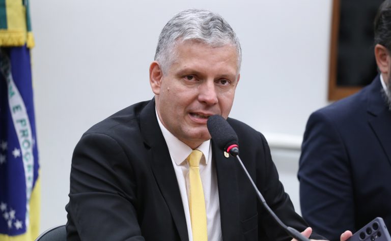 Dr. Frederico é o novo presidente da Comissão de Legislação Participativa dr.-frederico-e-o-novo-presidente-da-comissao-de-legislacao-participativa