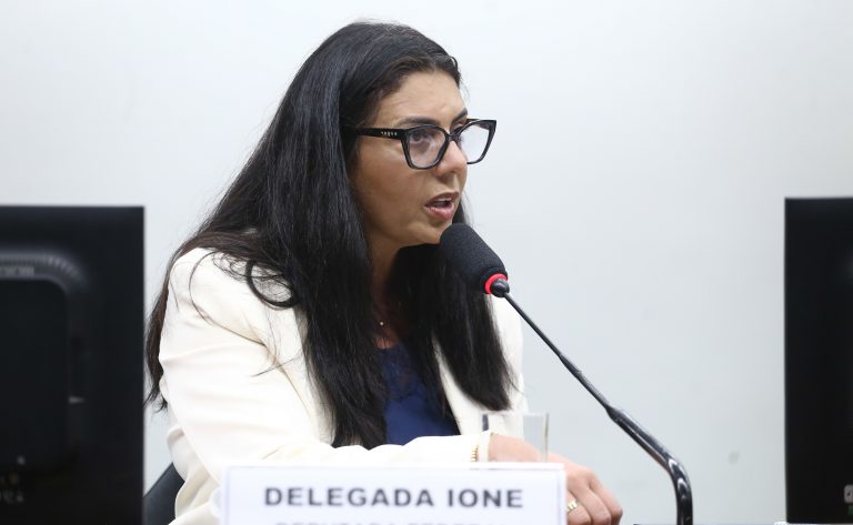 Delegada Ione é eleita presidente da Comissão de Administração e Serviço Público delegada-ione-e-eleita-presidente-da-comissao-de-administracao-e-servico-publico