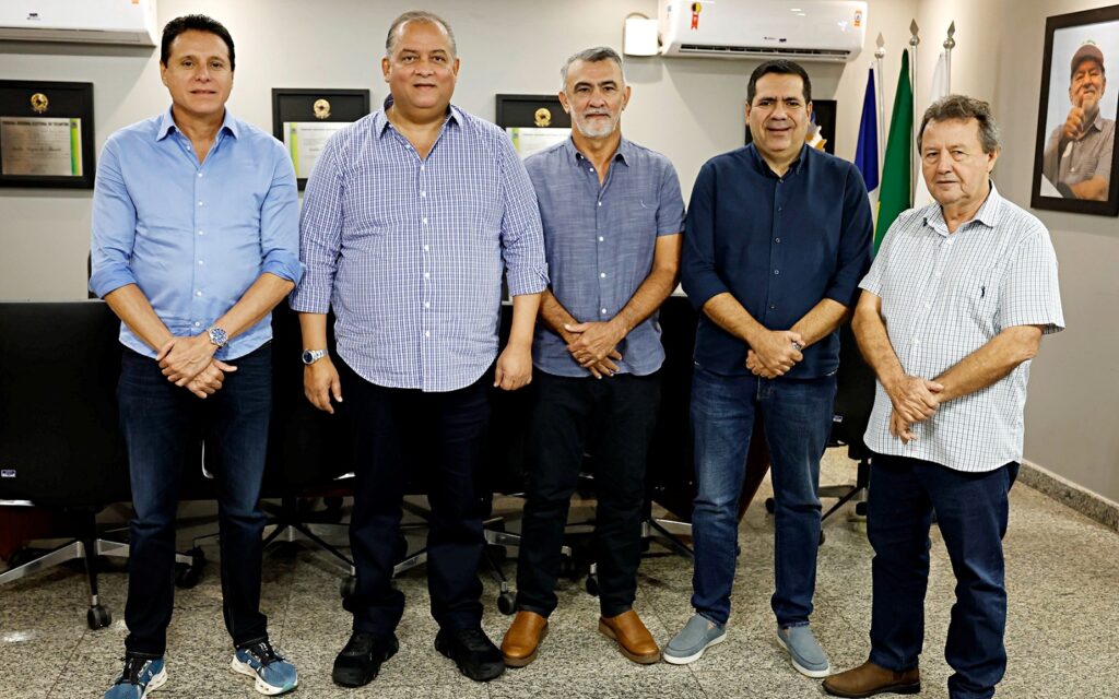 Amélio Cayres e senador Eduardo Gomes discutem investimentos para o Tocantins amelio-cayres-e-senador-eduardo-gomes-discutem-investimentos-para-o-tocantins