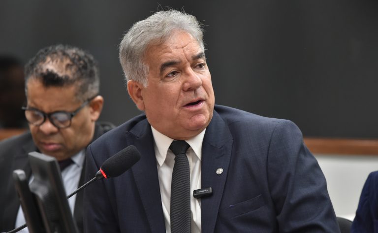 Projeto autoriza aulas de direção em carros automáticos nas autoescolas projeto-autoriza-aulas-de-direcao-em-carros-automaticos-nas-autoescolas