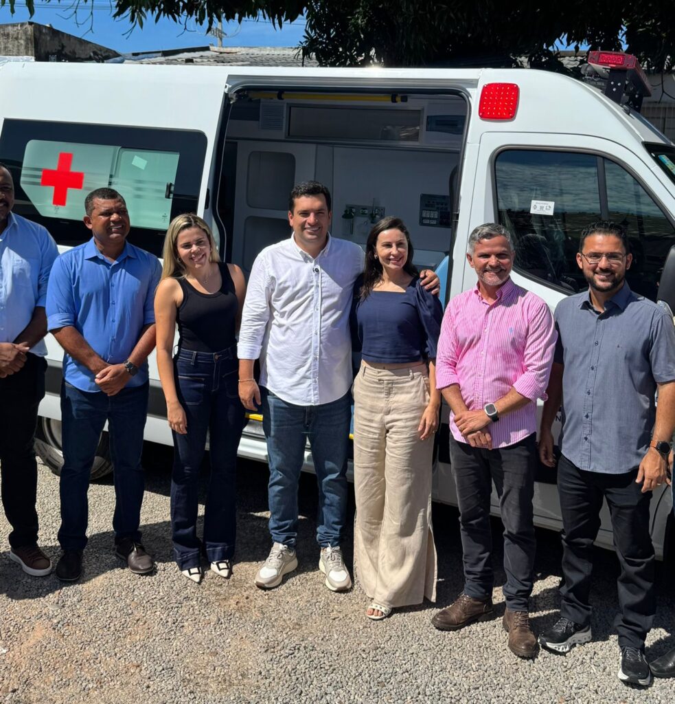 Deputado Gutierres Torquato entrega ambulância de R$ 305 mil para reforçar a saúde de Gurupi deputado-gutierres-torquato-entrega-ambulancia-de-r$-305-mil-para-reforcar-a-saude-de-gurupi