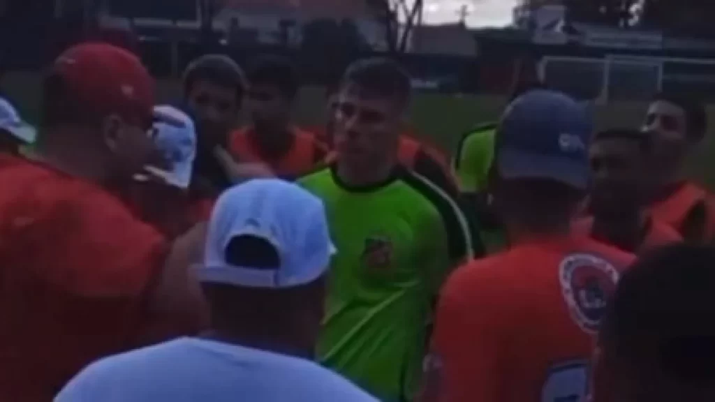 “Se for para tirar Neymar da Copa, tirem aquele filho da p***” “se-for-para-tirar-neymar-da-copa,-tirem-aquele-filho-da-p***”