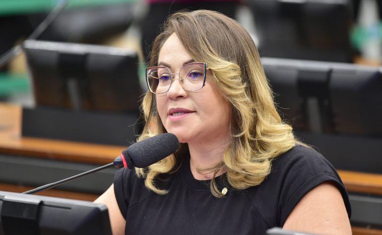 Projeto destina 20% dos royalties de petróleo da foz do Amazonas para SUS e enfermagem projeto-destina-20%-dos-royalties-de-petroleo-da-foz-do-amazonas-para-sus-e-enfermagem