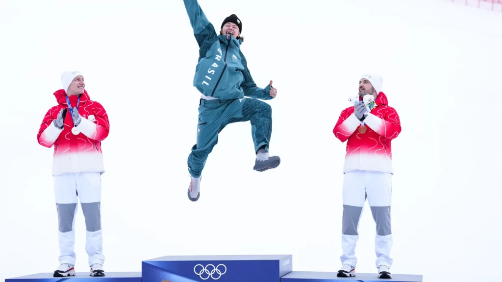 Lucas Pinheiro exalta ‘superpoder’ após ouro inédito nos Jogos de Inverno lucas-pinheiro-exalta-‘superpoder’-apos-ouro-inedito-nos-jogos-de-inverno
