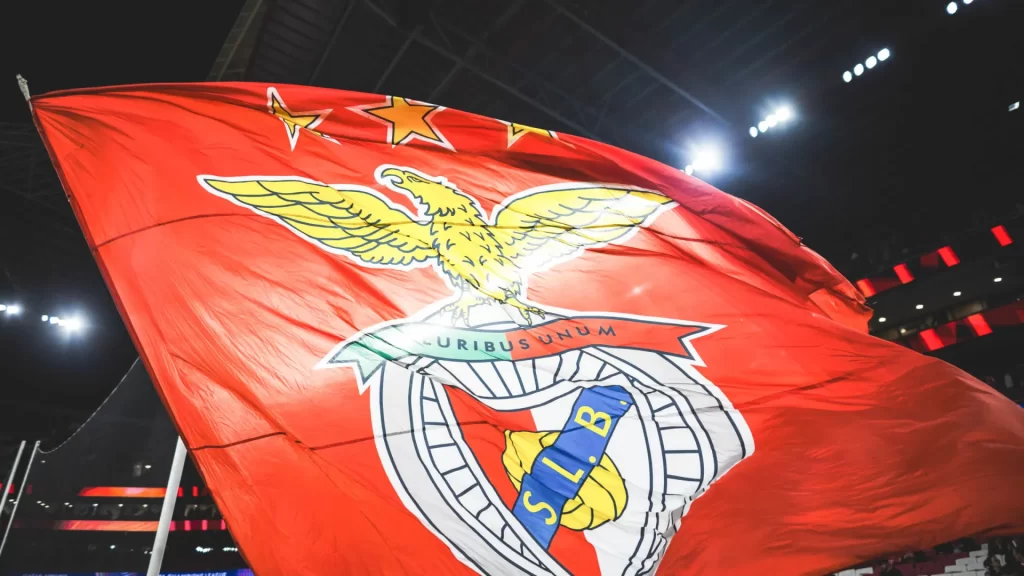 Benfica promete recorrer após Uefa suspender acusado de racismo contra Vini benfica-promete-recorrer-apos-uefa-suspender-acusado-de-racismo-contra-vini