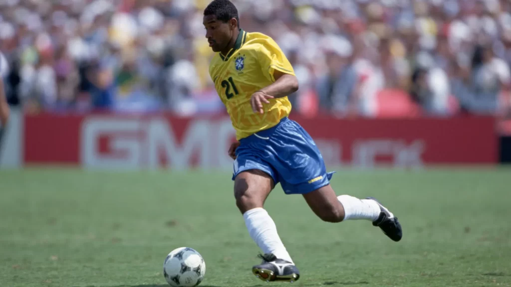 campeao-com-a-selecao-em-1994,-ex-atacante-e-condenado-a-prisao