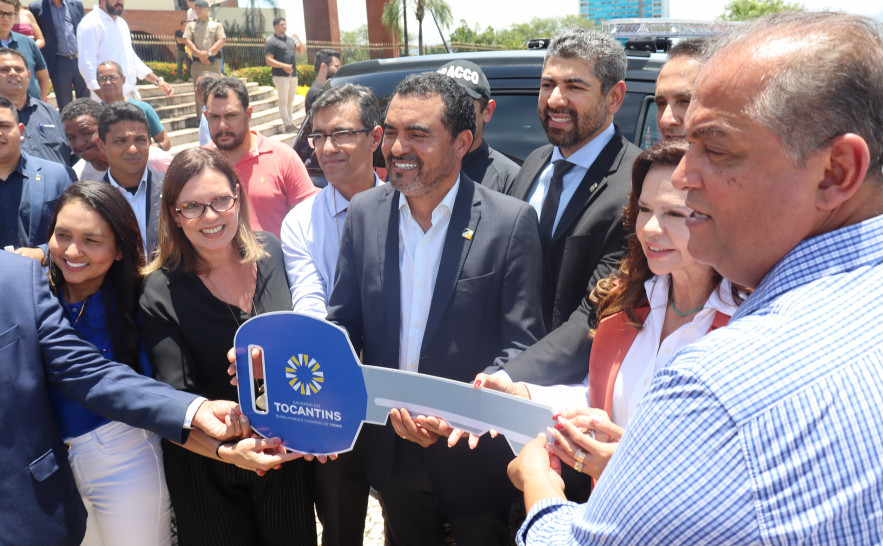 Governo do Tocantins entrega novos veículos para a Secretaria da Segurança Pública governo-do-tocantins-entrega-novos-veiculos-para-a-secretaria-da-seguranca-publica