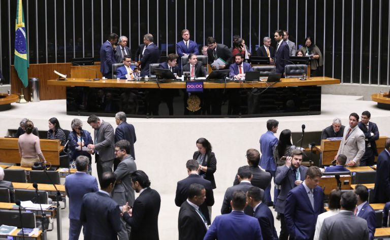 Acordo entre Mercosul e União Europeia contém regras sobre minerais, patentes e carros acordo-entre-mercosul-e-uniao-europeia-contem-regras-sobre-minerais,-patentes-e-carros