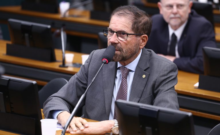 Comissão aprova criação de plano para reforçar segurança em fronteiras comissao-aprova-criacao-de-plano-para-reforcar-seguranca-em-fronteiras