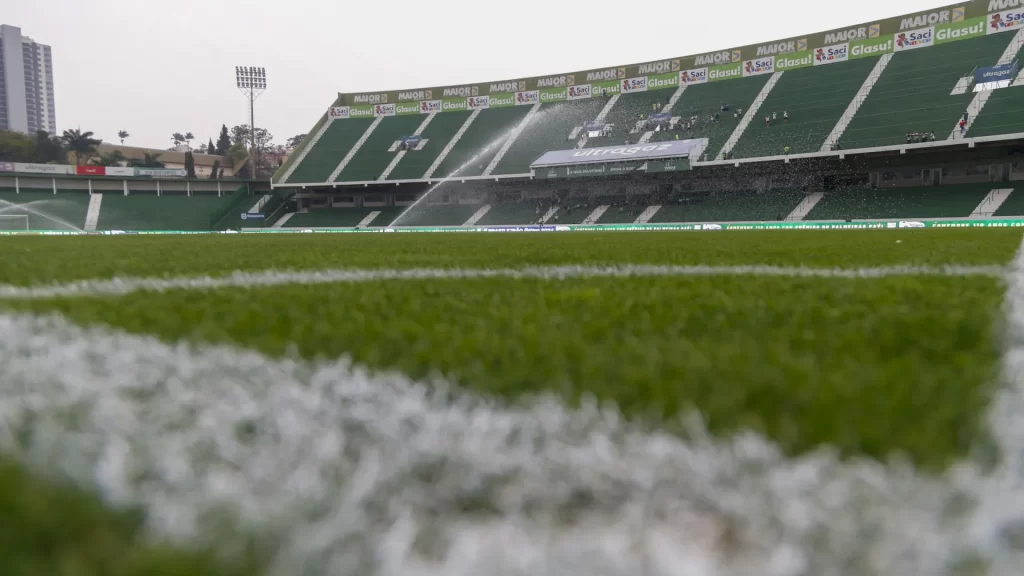 Palmeiras abre mão de R$ 14 milhões para trocar gramado do Allianz Parque palmeiras-abre-mao-de-r$-14-milhoes-para-trocar-gramado-do-allianz-parque