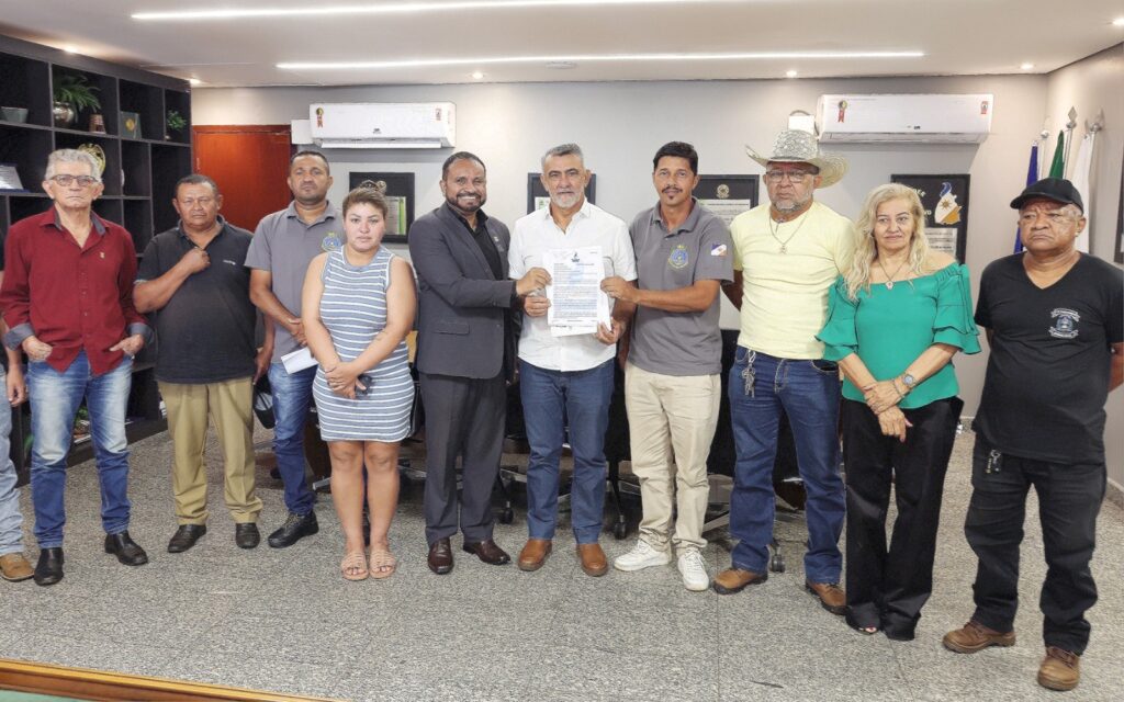 Amélio Cayres recebe representantes de povos e comunidades tradicionais do Tocantins amelio-cayres-recebe-representantes-de-povos-e-comunidades-tradicionais-do-tocantins
