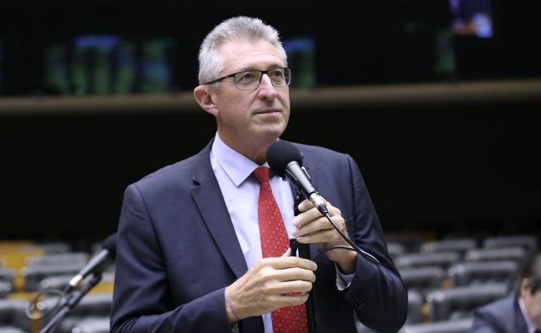 Comissão de Trabalho aprova projeto que inclui sindicatos no regime do Simples Nacional comissao-de-trabalho-aprova-projeto-que-inclui-sindicatos-no-regime-do-simples-nacional