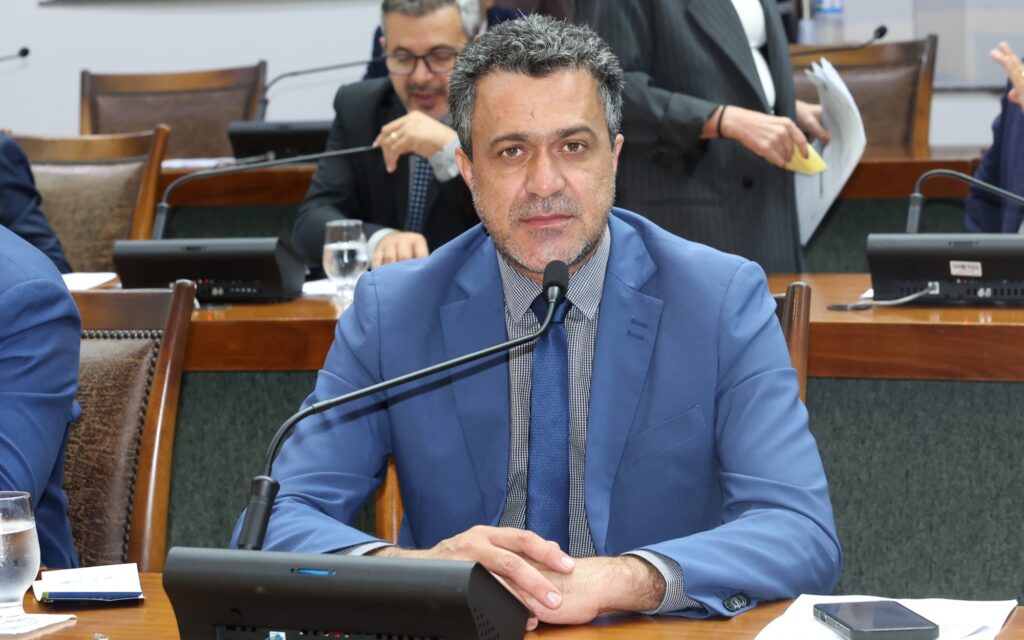 Política que incentiva a pesquisa científica na educação básica é aprovada na Aleto politica-que-incentiva-a-pesquisa-cientifica-na-educacao-basica-e-aprovada-na-aleto