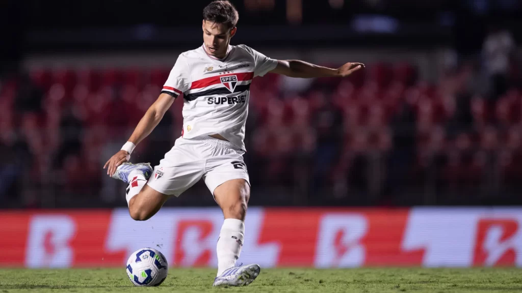Justiça aceita acordo com jogador do São Paulo após ofensa xenofóbica na Libertadores justica-aceita-acordo-com-jogador-do-sao-paulo-apos-ofensa-xenofobica-na-libertadores