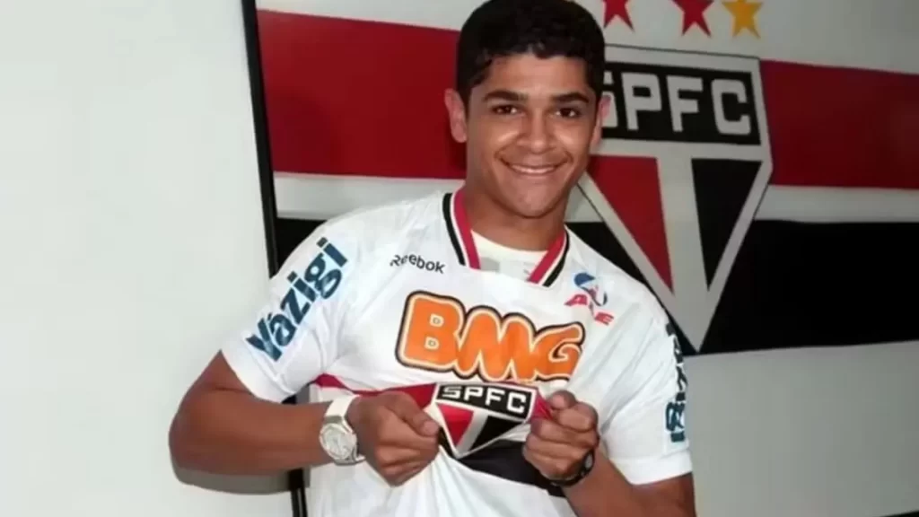 lembra-dele?-justica-determina-prisao-de-ex-jogador-do-sao-paulo