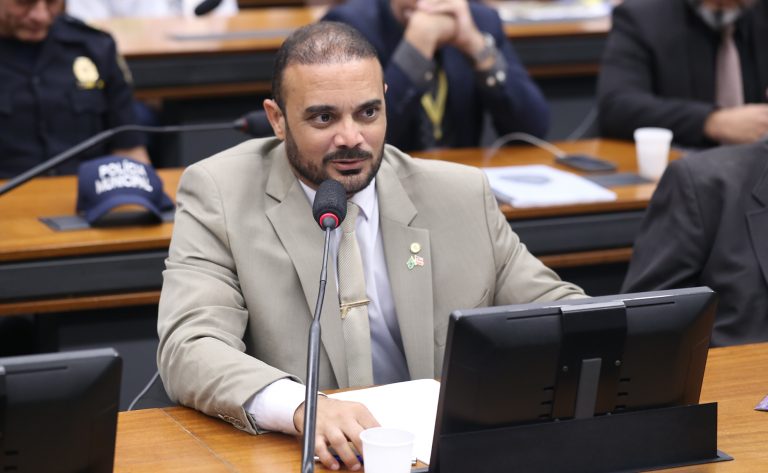 Comissão aprova regras para busca de pessoas com deficiência comissao-aprova-regras-para-busca-de-pessoas-com-deficiencia
