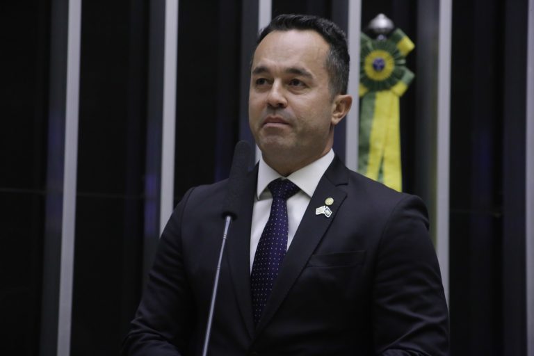 Projeto cria sistema de alerta nacional para localizar idosos e pessoas com deficiência projeto-cria-sistema-de-alerta-nacional-para-localizar-idosos-e-pessoas-com-deficiencia