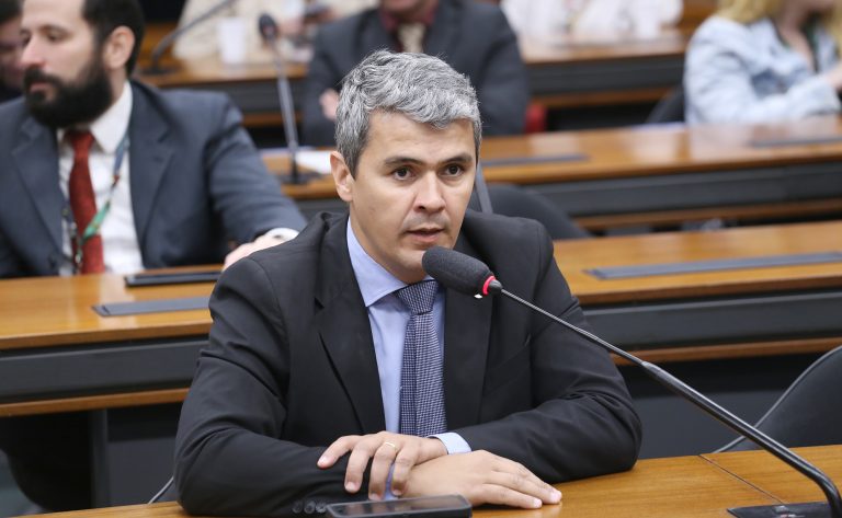 Comissão aprova uso obrigatório do símbolo internacional de acessibilidade da ONU comissao-aprova-uso-obrigatorio-do-simbolo-internacional-de-acessibilidade-da-onu