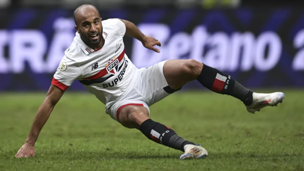 Lucas Moura fratura costelas e revive ‘pesadelo’ de 2025 no São Paulo lucas-moura-fratura-costelas-e-revive-‘pesadelo’-de-2025-no-sao-paulo