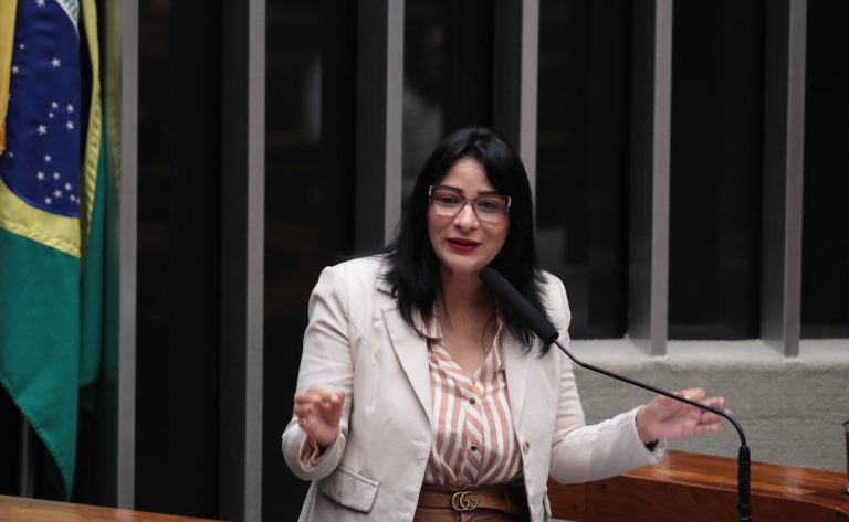 Comissão aprova proposta para garantir acesso de mulher do campo a ações contra o câncer comissao-aprova-proposta-para-garantir-acesso-de-mulher-do-campo-a-acoes-contra-o-cancer