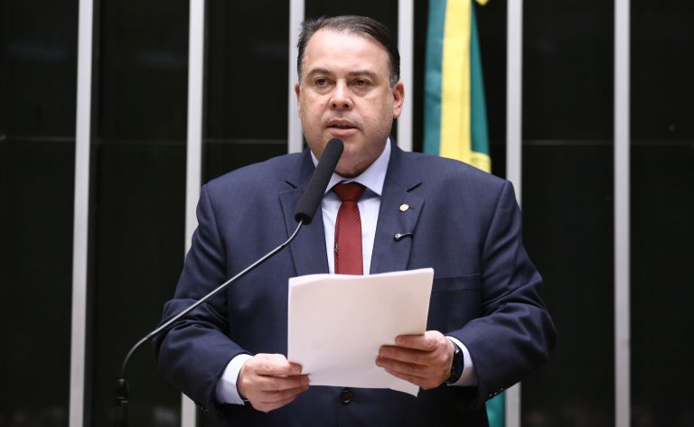 Comissão aprova aumento para 8% na dedução do IR em doações para projetos esportivos sociais comissao-aprova-aumento-para-8%-na-deducao-do-ir-em-doacoes-para-projetos-esportivos-sociais