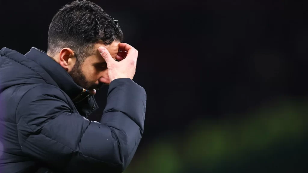 A decisão de Ruben Amorim que Gerrard não perdoa: “Fora de ordem” a-decisao-de-ruben-amorim-que-gerrard-nao-perdoa:-“fora-de-ordem”