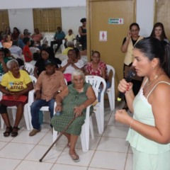 Primeira-dama do Tocantins Karynne Sotero visita o CRAS de Formoso do Araguaia primeira-dama-do-tocantins-karynne-sotero-visita-o-cras-de-formoso-do-araguaia