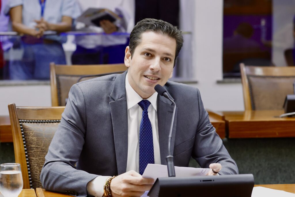 Olyntho propõe zerar tributos em leilões beneficentes no Tocantins olyntho-propoe-zerar-tributos-em-leiloes-beneficentes-no-tocantins