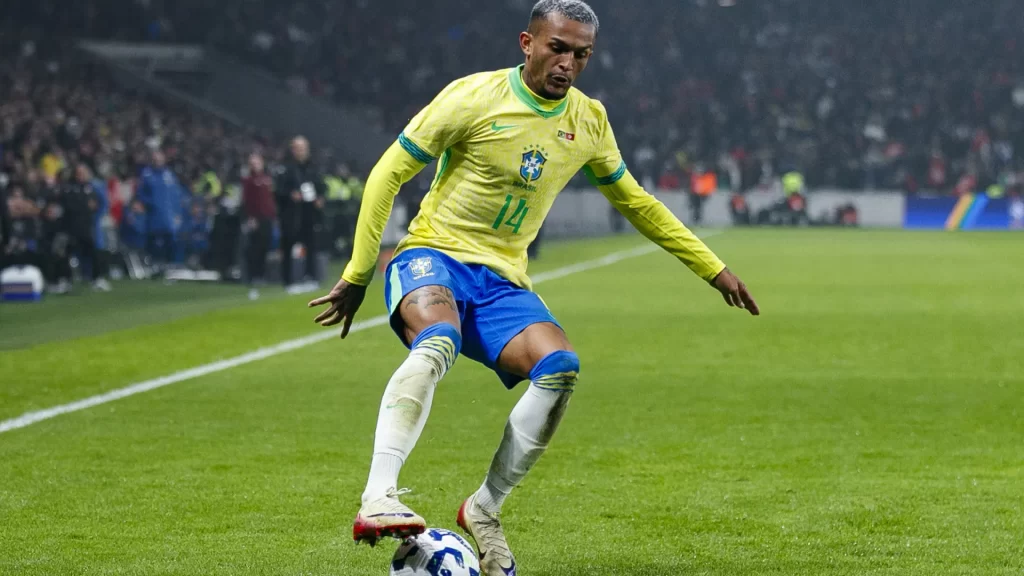 Raphinha e Wesley são cortados por lesão e não pegam a Croácia raphinha-e-wesley-sao-cortados-por-lesao-e-nao-pegam-a-croacia