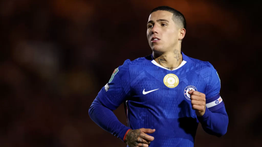 Chelsea afasta Enzo Fernández após fala sobre deixar o clube chelsea-afasta-enzo-fernandez-apos-fala-sobre-deixar-o-clube