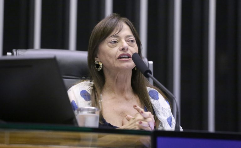 Comissão debate prioridades na área de direitos humanos; participe comissao-debate-prioridades-na-area-de-direitos-humanos;-participe