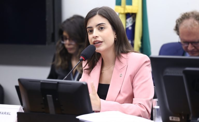 Projeto equipara antissemitismo a crime de racismo projeto-equipara-antissemitismo-a-crime-de-racismo