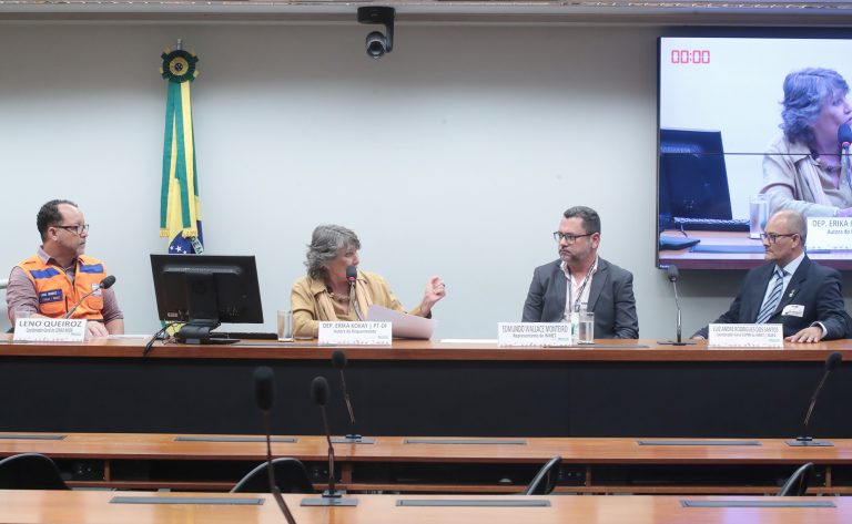 Especialistas defendem integração dos órgãos de meteorologia para enfrentar mudanças climáticas especialistas-defendem-integracao-dos-orgaos-de-meteorologia-para-enfrentar-mudancas-climaticas