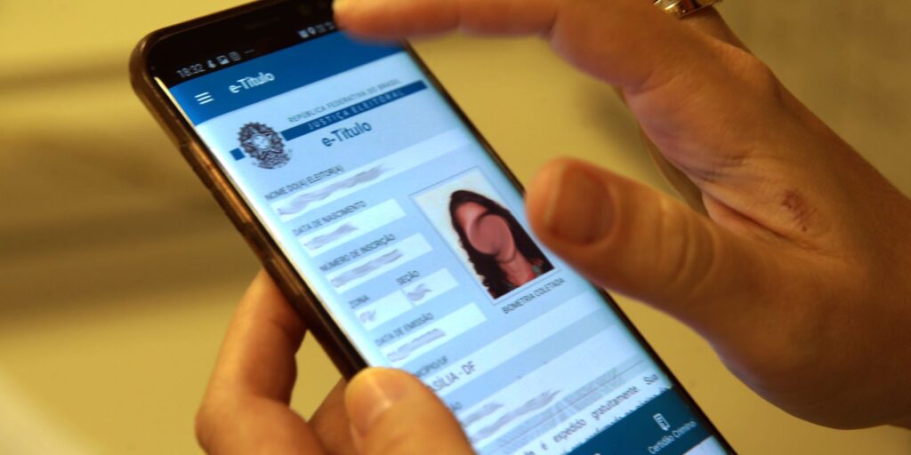 Prazo para tirar e regularizar título de eleitor vai até 6 de maio prazo-para-tirar-e-regularizar-titulo-de-eleitor-vai-ate-6-de-maio