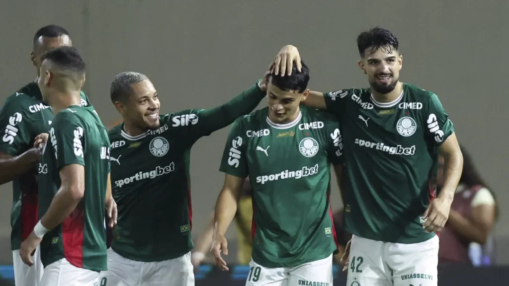 corinthians-testa-os-riscos-de-diniz-contra-o-solido-palmeiras-do-ausente-abel-ferreira