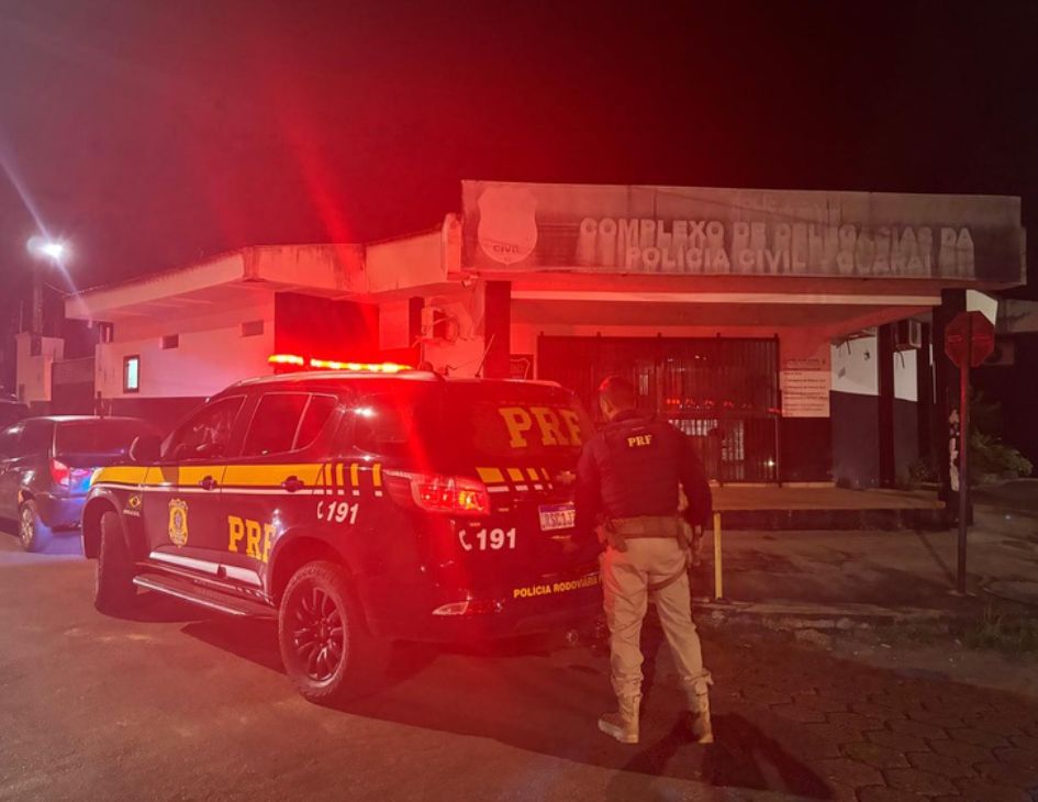 FISCALIZAÇÃO RIGOROSA: PRF FLAGRA FRAUDE EM CNH E PRENDE MOTORISTA EM FORTALEZA DO TABOCÃO fiscalizacao-rigorosa:-prf-flagra-fraude-em-cnh-e-prende-motorista-em-fortaleza-do-tabocao