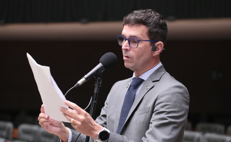 Comissão aprova integração entre ensino técnico e pequenas empresas comissao-aprova-integracao-entre-ensino-tecnico-e-pequenas-empresas