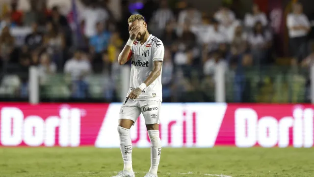 Neymar para na trave, e Santos só empata com Coritiba pela Copa do Brasil neymar-para-na-trave,-e-santos-so-empata-com-coritiba-pela-copa-do-brasil