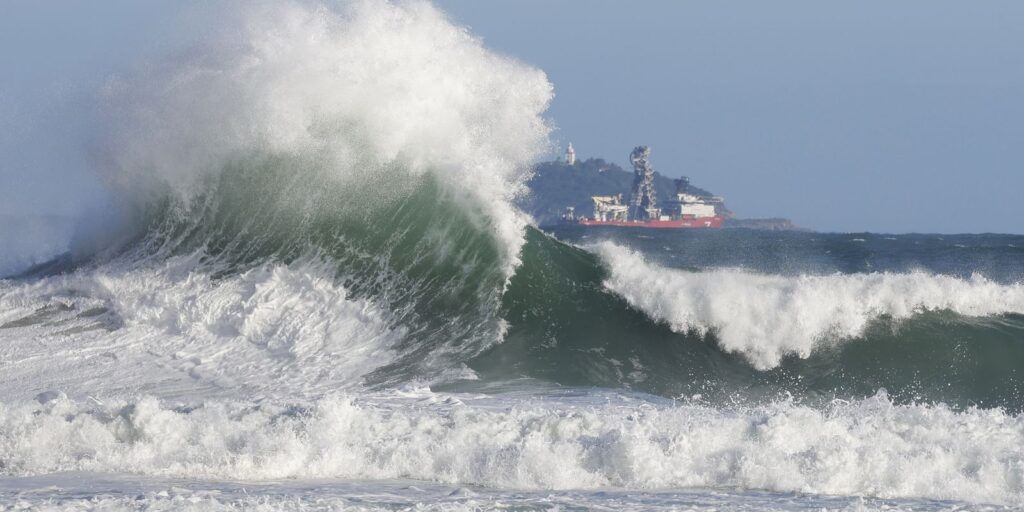 Bombeiros do RJ realizaram mais de 8 mil salvamentos no mar em 2026 bombeiros-do-rj-realizaram-mais-de-8-mil-salvamentos-no-mar-em-2026