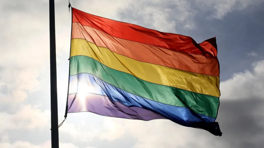 vaticano-publica-documento-sobre-inclusao-de-lgbtqia+-e-com-criticas-a-‘cura-gay’