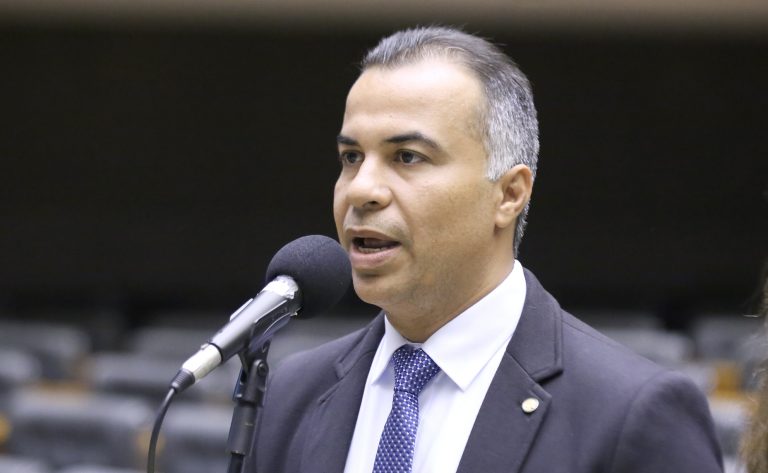 Comissão aprova multa de 30% para fraude em benefícios sociais e previdenciários comissao-aprova-multa-de-30%-para-fraude-em-beneficios-sociais-e-previdenciarios