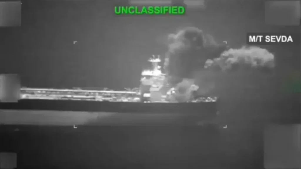 Vídeo: EUA atacam dois petroleiros iranianos. “Violavam bloqueio dos EUA” video:-eua-atacam-dois-petroleiros-iranianos.-“violavam-bloqueio-dos-eua”