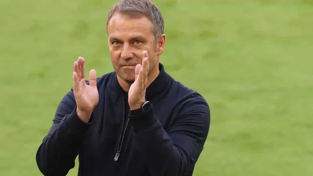 Hansi Flick confirma renovação de contrato com o Barcelona até 2028 hansi-flick-confirma-renovacao-de-contrato-com-o-barcelona-ate-2028